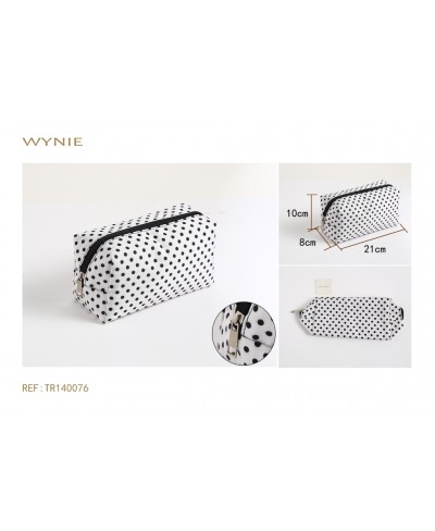 TROUSSE DE TOILETTE